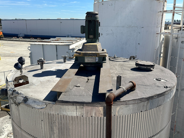 Stainless steel mix tank